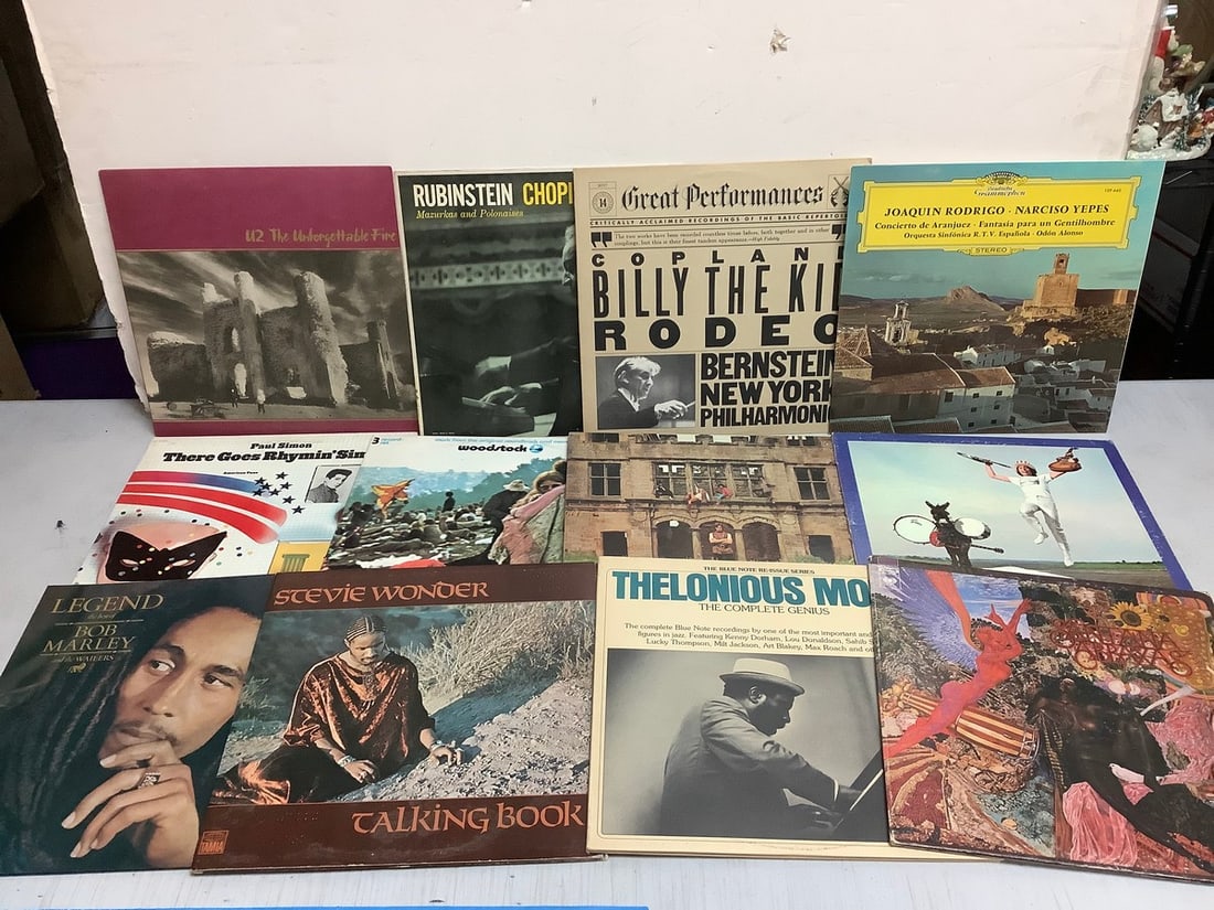 Vintage records(Bob Marley, Stevie Wonder, The Rolling Stones, and more): Vintage records(Bob Marley, Stevie Wonder, The Rolling Stones, and more)