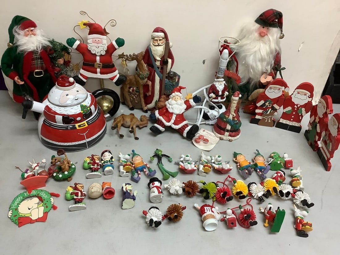 Lot of Santa Statues, Kettle, Ornaments, Lamp (11 in) and more: Lot of Santa Statues, Kettle, Ornaments, Lamp (11 in) and more