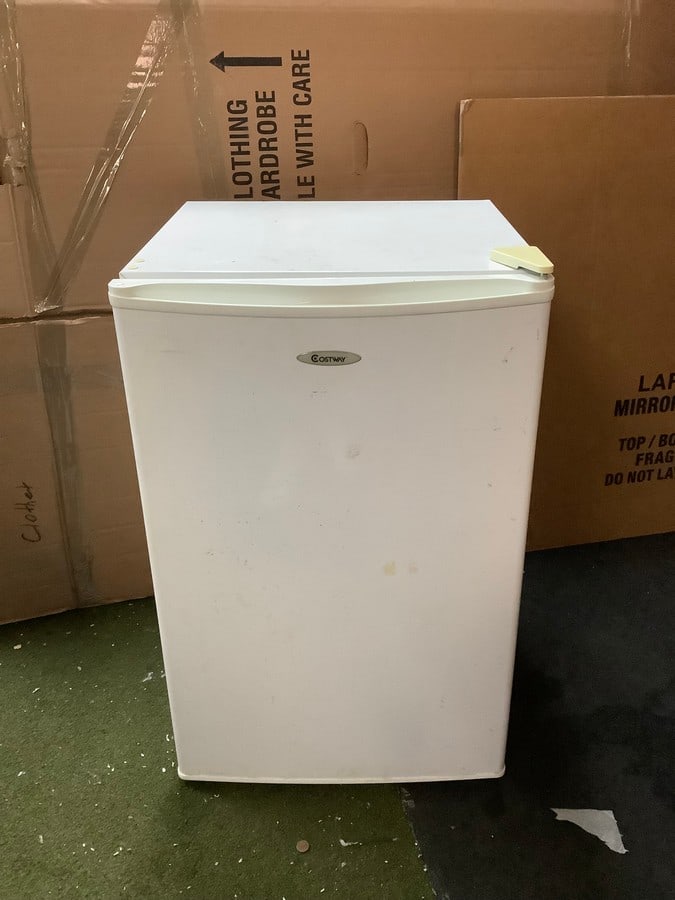 Costway mini fridge 20.5x21x32: Costway mini fridge 20.5x21x32