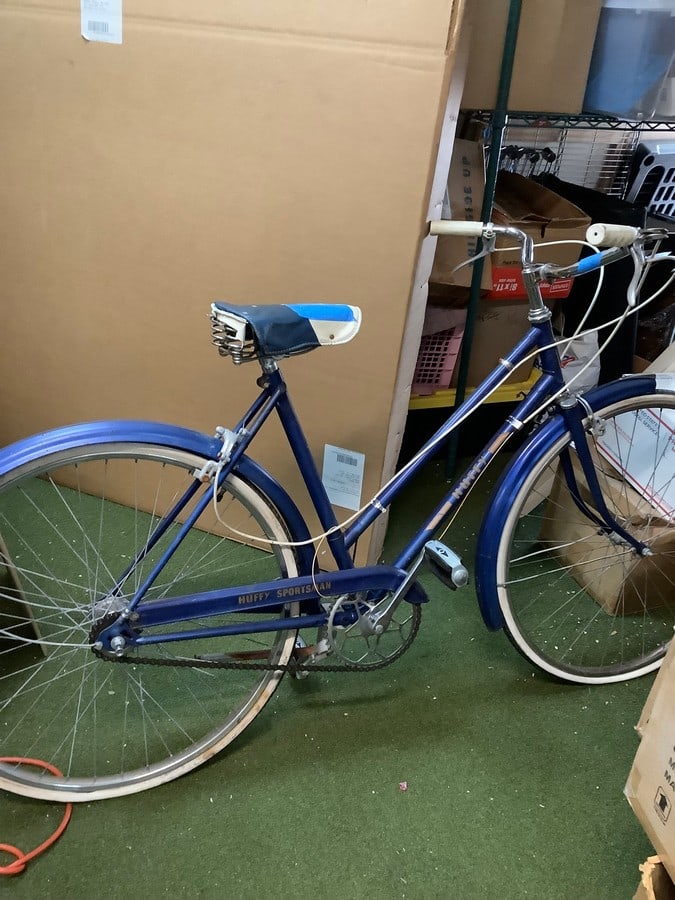 Huffy Sportsman Bicycle (38 x 66 in) (1 of 1)