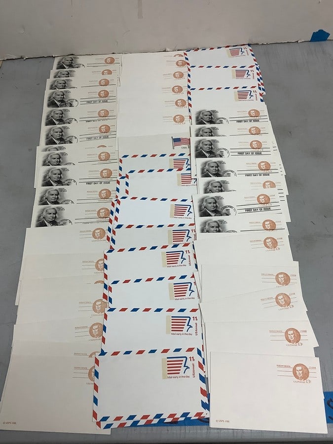 Vintage postal cards(11 cent, 13 cent, Robert Morris): Vintage postal cards(11 cent, 13 cent, Robert Morris)