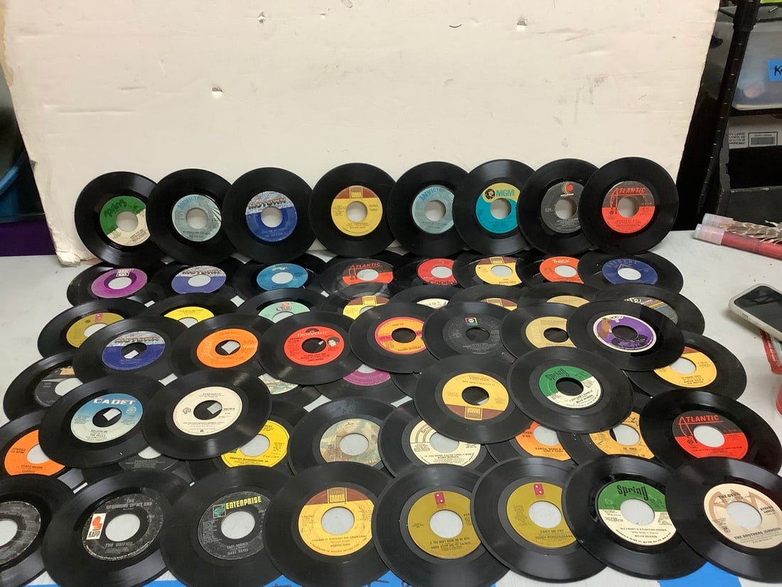 Vintage 45's(Aretha Franklin, Isaac Hayes, Gloria Lynne, and more): Vintage 45's(Aretha Franklin, Isaac Hayes, Gloria Lynne, and more)