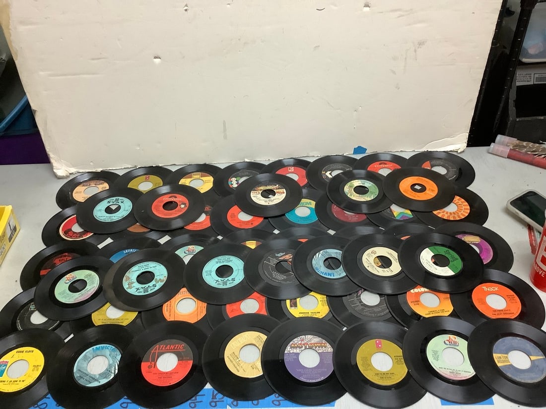 Vintage 45's(Cheryl Lynn, Barry White, The Isley Brothers, and more) (1 of 1)