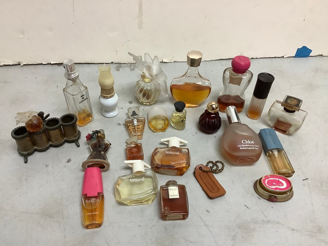 Lot of perfume (Brands like Chloe, Lancome, Tatiana): Lot of perfume (Brands like Chloe, Lancome, Tatiana)