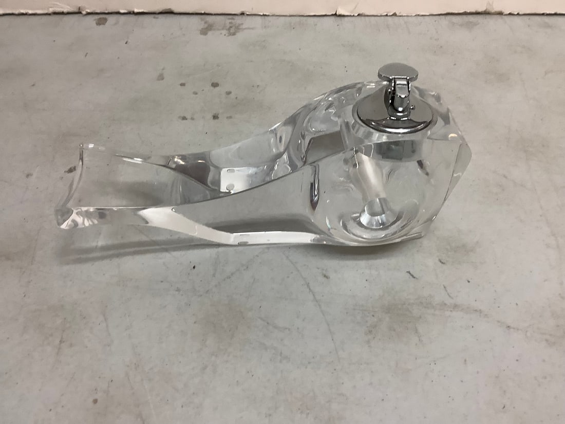 Vintage Lucite Lighter (1 of 1)