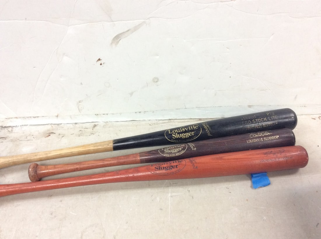 Wooden baseball bats(Louisville Sluggers-longest 31.75in.) (1 of 1)