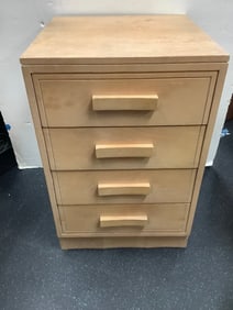MCM 4 Drawer Dresser (32inx21in)