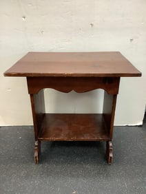 Stephen Von Hohen Nightstand (23inx24inx18in)