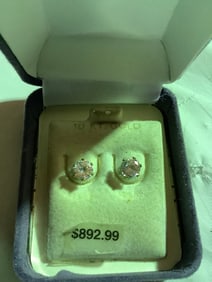 10KT Gold 1.00 CTTW Diamond Earrings