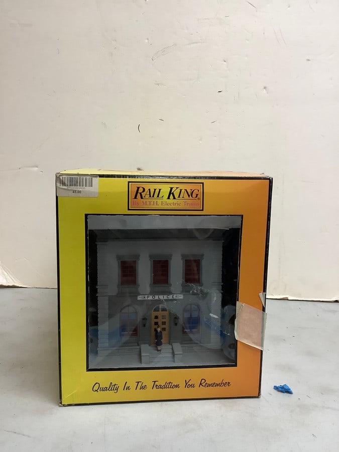 Rail king by MTH electic tains: Rail king by MTH electic tains