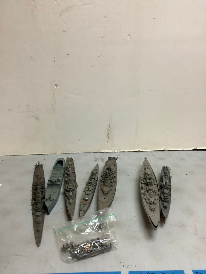 Battleship models 16in longest: Battleship models 16in longest