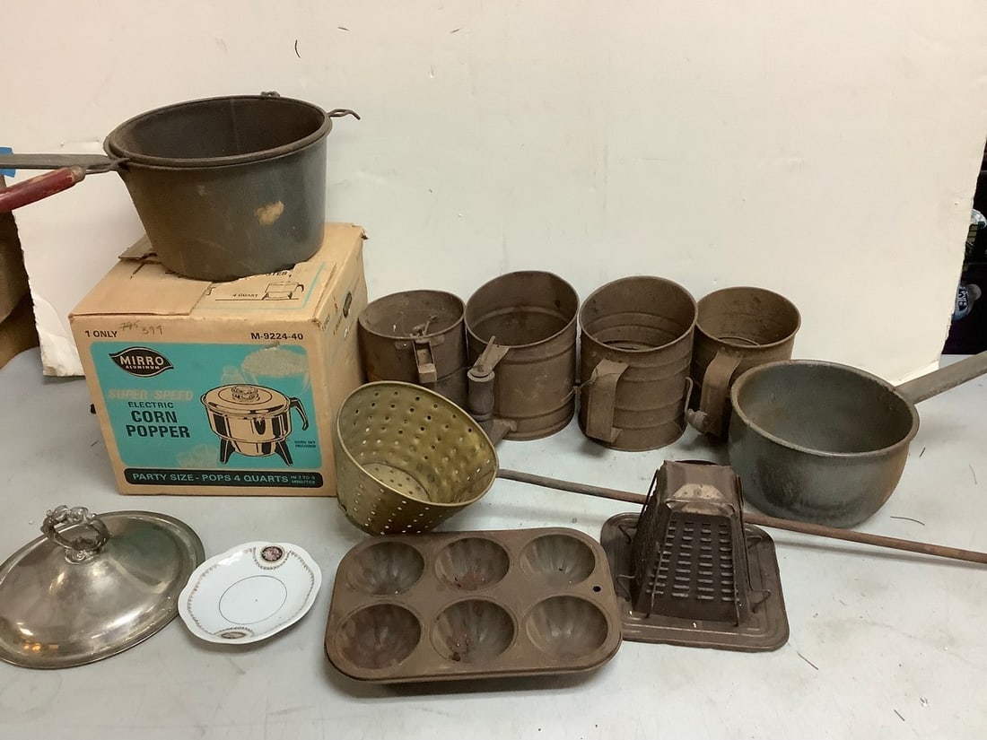 Vintage sifters, baking tray, Mirro aluminum electric corn popper, and more(tallest 6.5in.) (1 of 1)