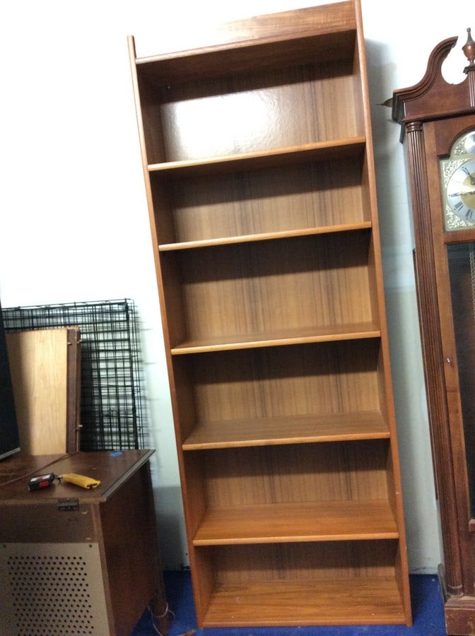 Pressboard shelving unit(31in.x11.5in.x83.5in.): Pressboard shelving unit(31in.x11.5in.x83.5in.)