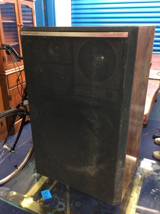 Marantz speaker (29in.x18in.x13in.-model LS-20) (1 of 1)