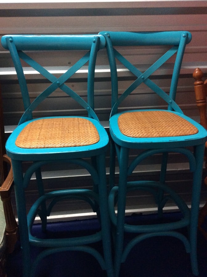 Highback stools (1 of 1)