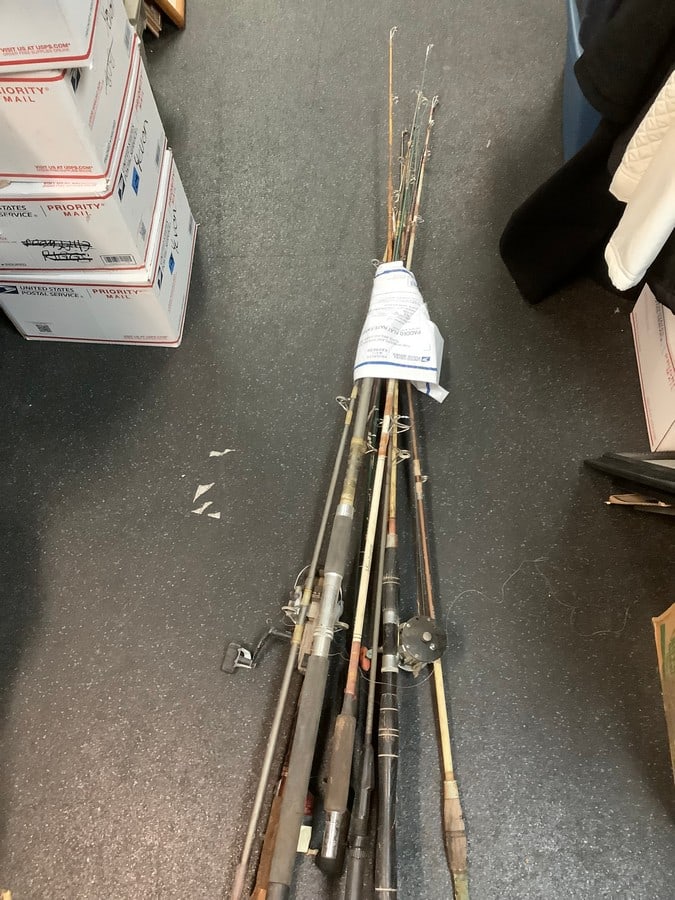 10 fishing poles/reels(Mean Green Stick, Viking, Montaque, etc.): 10 fishing poles/reels(Mean Green Stick, Viking, Montaque, etc.)