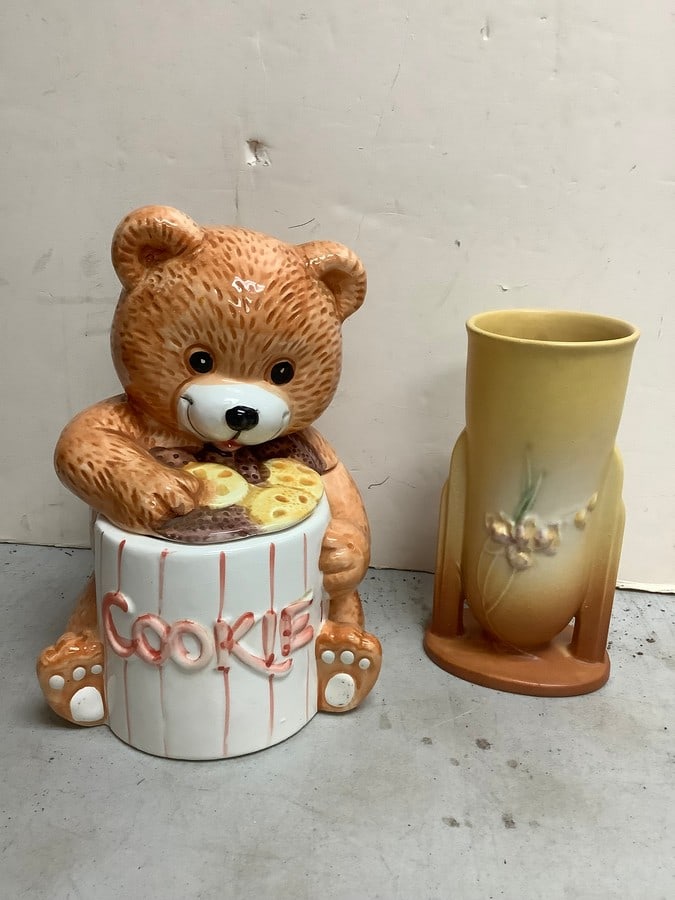 Ceramic cookie jar(11.5in.tall) and decorative vase (1 of 1)