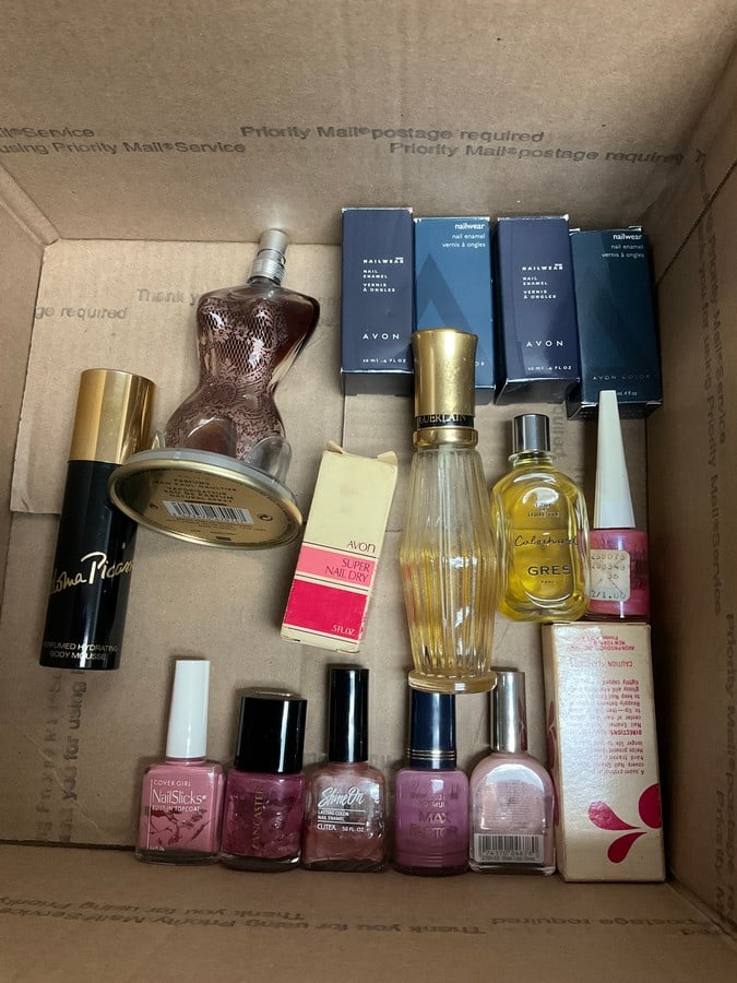 Perfumes, nail polish, and more(Avon, Guerlain, Palsma Picasso, etc.): Perfumes, nail polish, and more(Avon, Guerlain, Palsma Picasso, etc.)