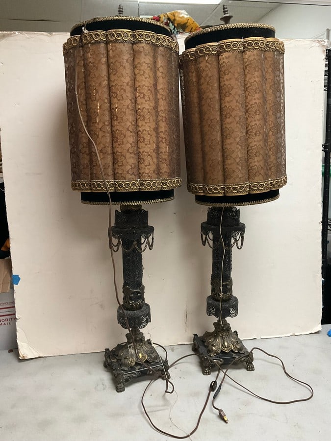 1970’s gothic bedroom lamps(41.5in.tall): 1970’s gothic bedroom lamps(41.5in.tall)