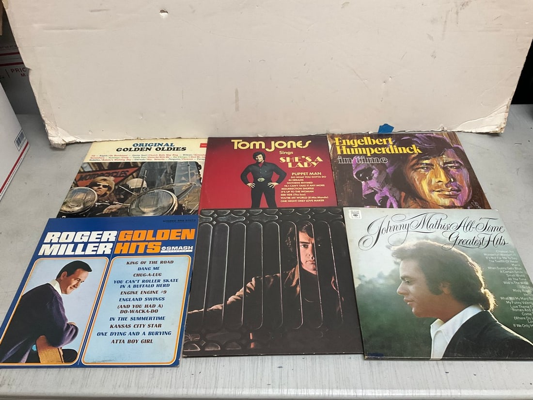 Vintage records(Tom Jones, Roger Miller, Engelbert Humperdinck, and more) (1 of 1)