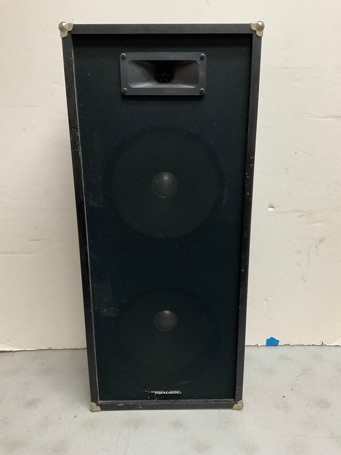 Realistic speaker(30in.x13in.x8.5in.) (1 of 1)