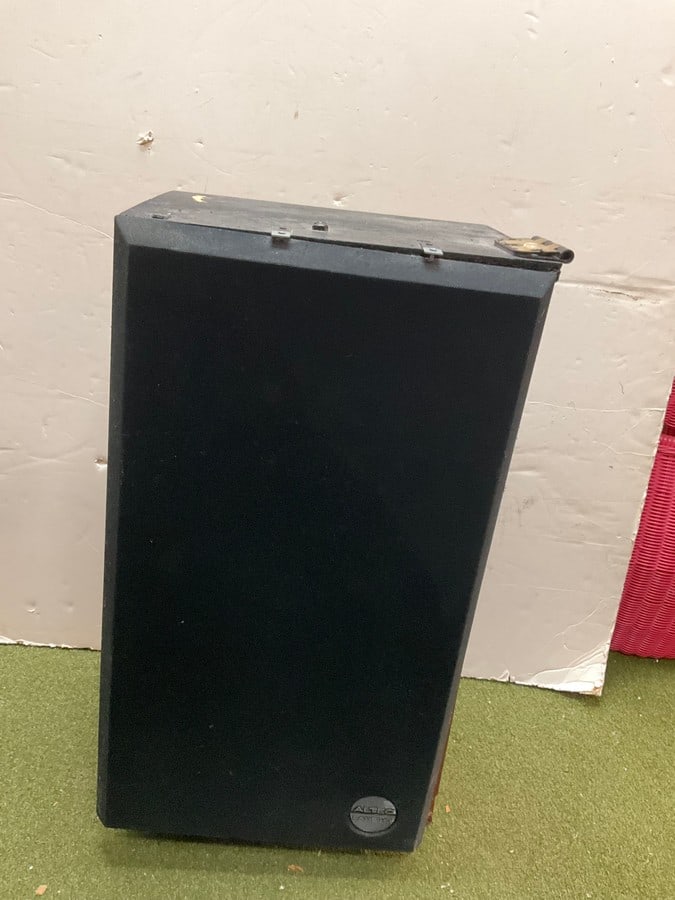 Altec Lansing model 5 speaker(13in.x15in.x27in.) (1 of 1)