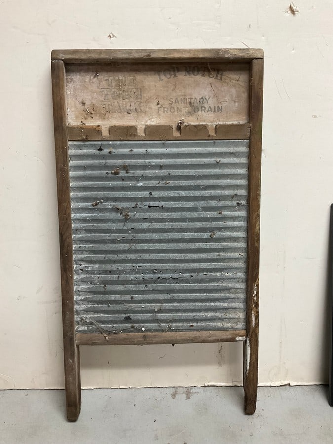 The Town Talk vintage washboard(14.5in.x27in.) (1 of 1)