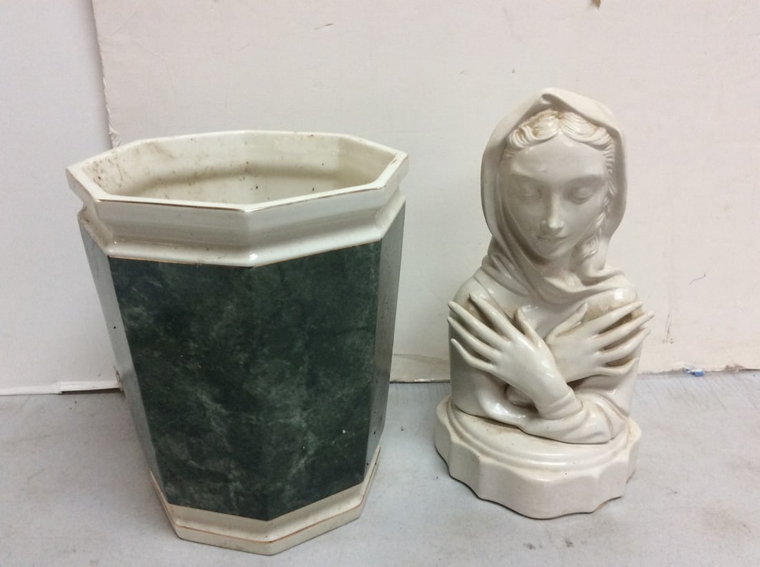 Decorative ceramic(12in.tall) and planter(10.25in.tall) (1 of 1)
