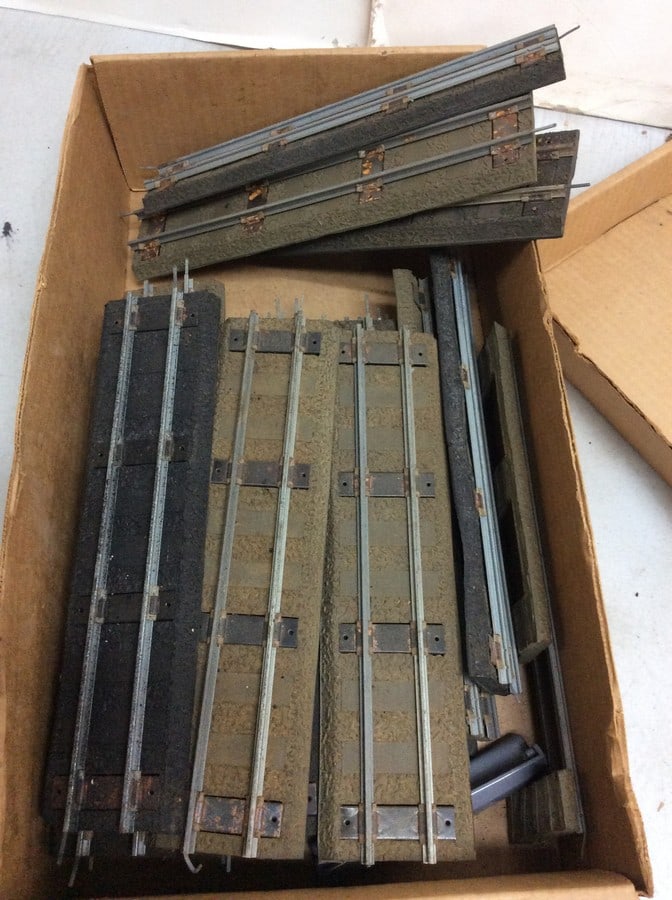 American Flyer rubber base track: American Flyer rubber base track