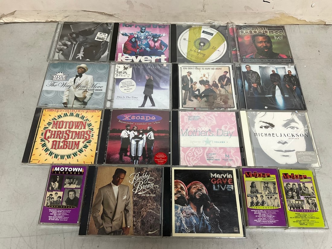 Vintage CD’s and cassettes(Michael Jackson, Marvin Gaye, Motown Legend, and more): Vintage CD’s and cassettes(Michael Jackson, Marvin Gaye, Motown Legend, and more)