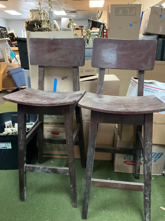 Vintage chairs(44.5in.): Vintage chairs(44.5in.)