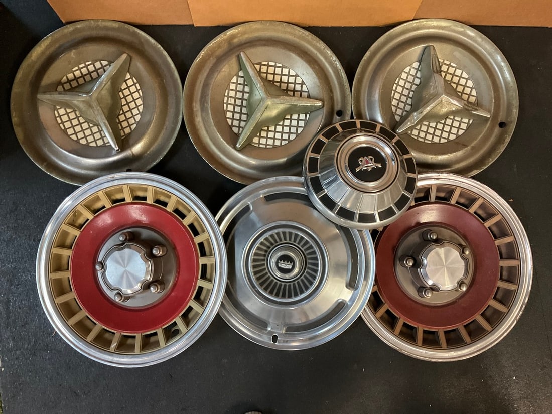 Vintage tire rims (Ford, etc),  AMC hub cap and more (1 of 1)