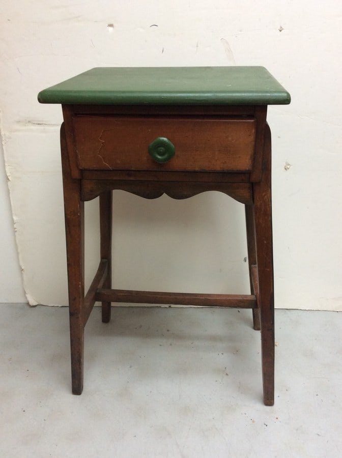 Wooden table with drawer(18in.x11in.x27in.): Wooden table with drawer(18in.x11in.x27in.)
