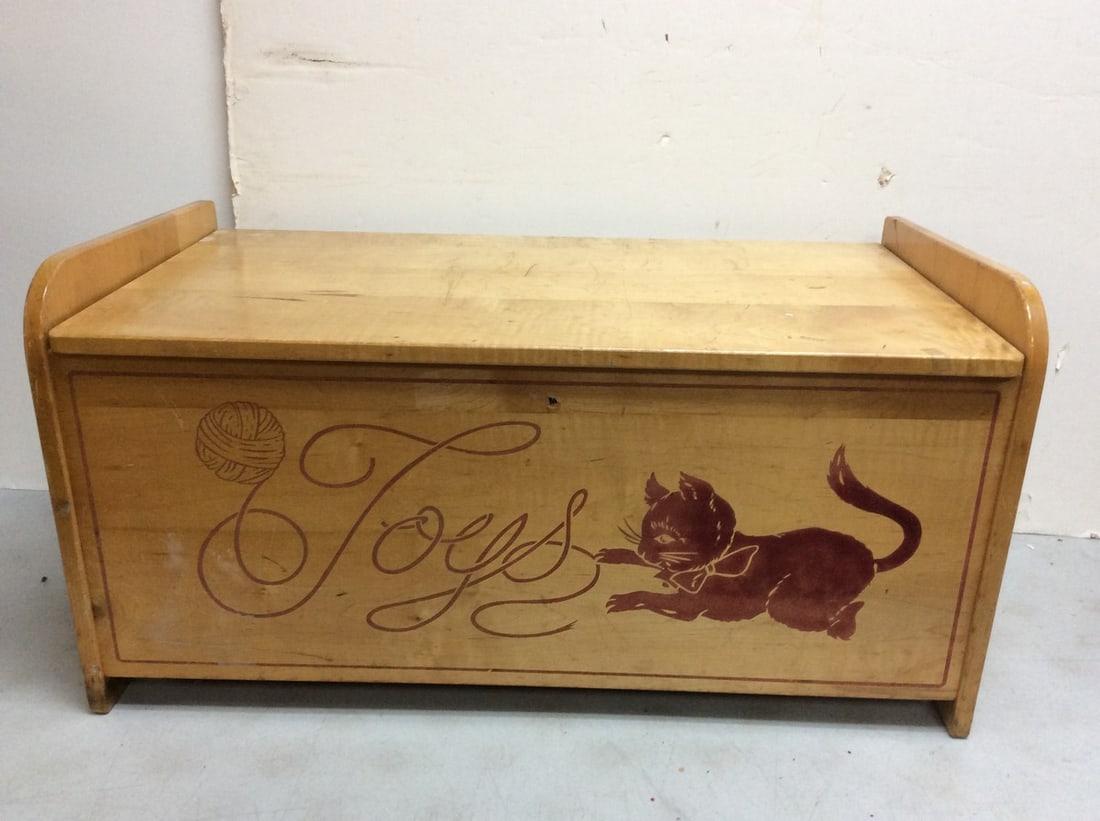 Vintage wooden toys chest(31in.x16.5in.x16in.) (1 of 1)