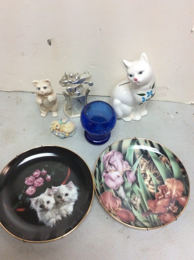 The Bradford Exchange/The Danbury Mint collectible plates, and statues/decor(about 8in.tallest): The Bradford Exchange/The Danbury Mint collectible plates, and statues/decor(about 8in.tallest)