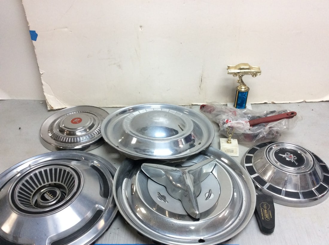 Vintage car rims(Rambler American,Oldsmobile starfire,Ford,etc.) car show/drag racing: Vintage car rims(Rambler American,Oldsmobile starfire,Ford,etc.) car show/drag racing trophies(tallest 7.75in.), and more