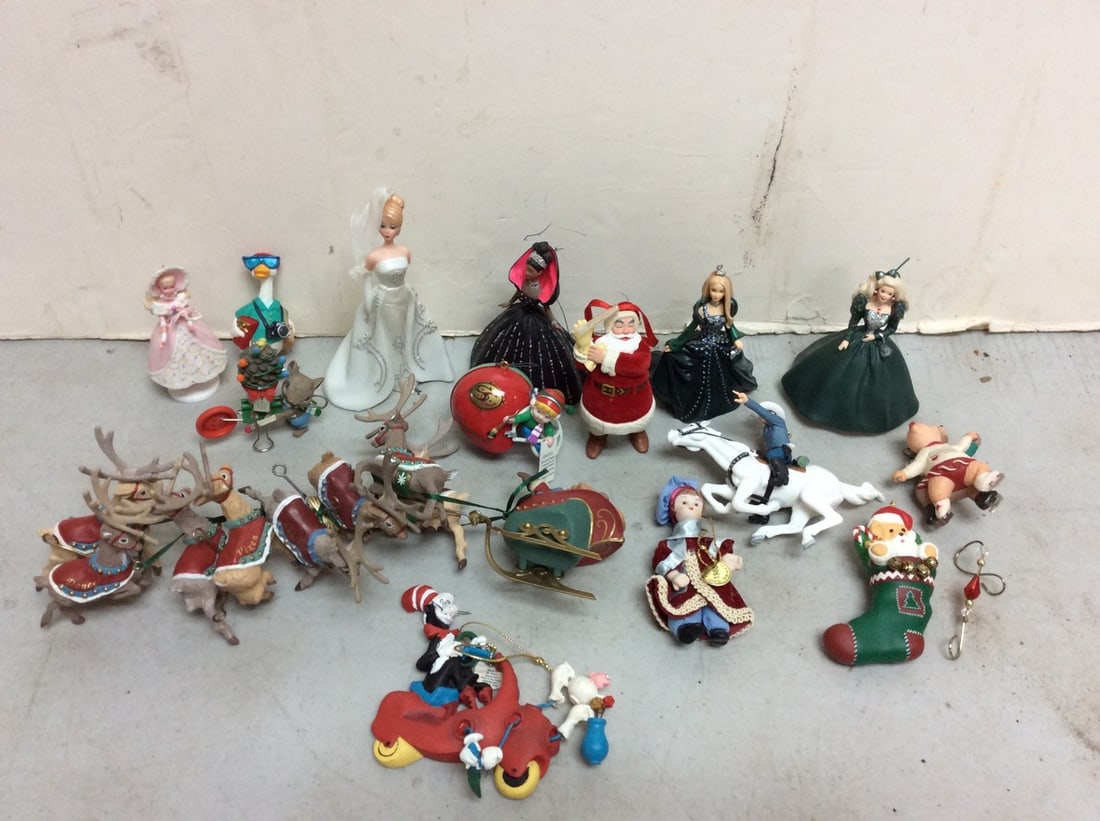 Vintage Christmas ornaments(princesses, santa/reindeer, and more): Vintage Christmas ornaments(princesses, santa/reindeer, and more)