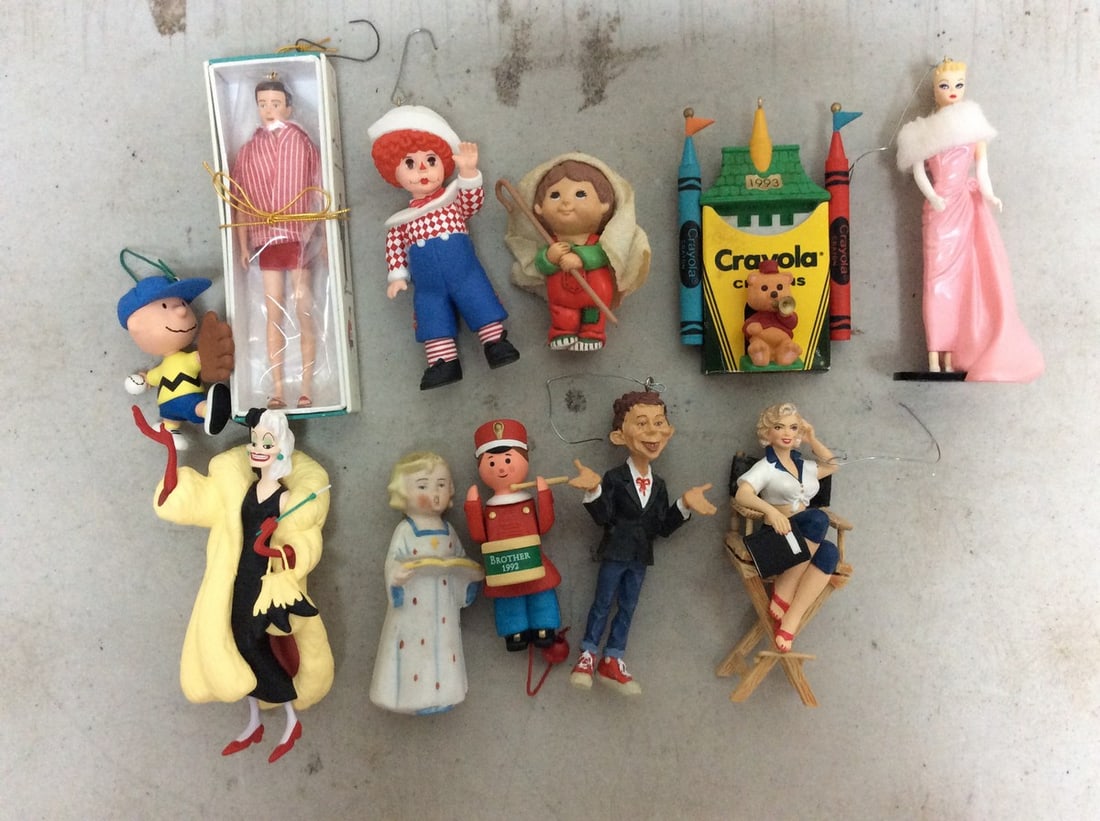 Vintage Christmas Ornaments(Crayola, Mariyln Monroe, MADD and more)Tallest - 4.75in: Vintage Christmas Ornaments(Crayola, Mariyln Monroe, MADD and more)Tallest - 4.75in