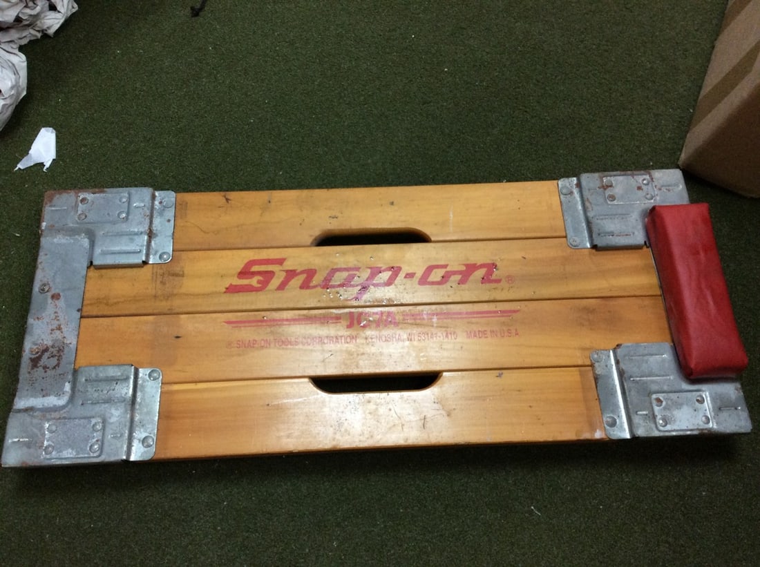 Snap on mechanics creeper(36.5in.x15in.x4.5in.) (1 of 1)