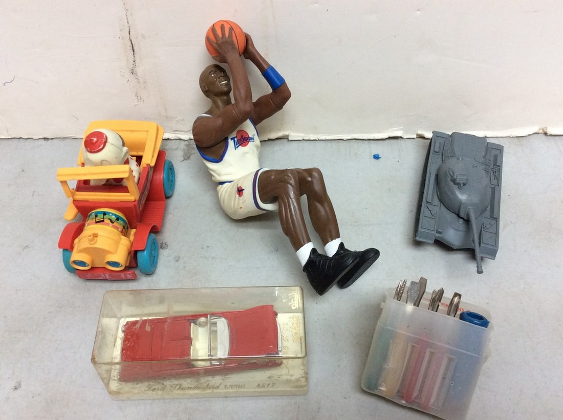 Vintage toys(Jimson wind up car,Tune Squad action figure, tanketc.)and screwdriver set (1 of 1)