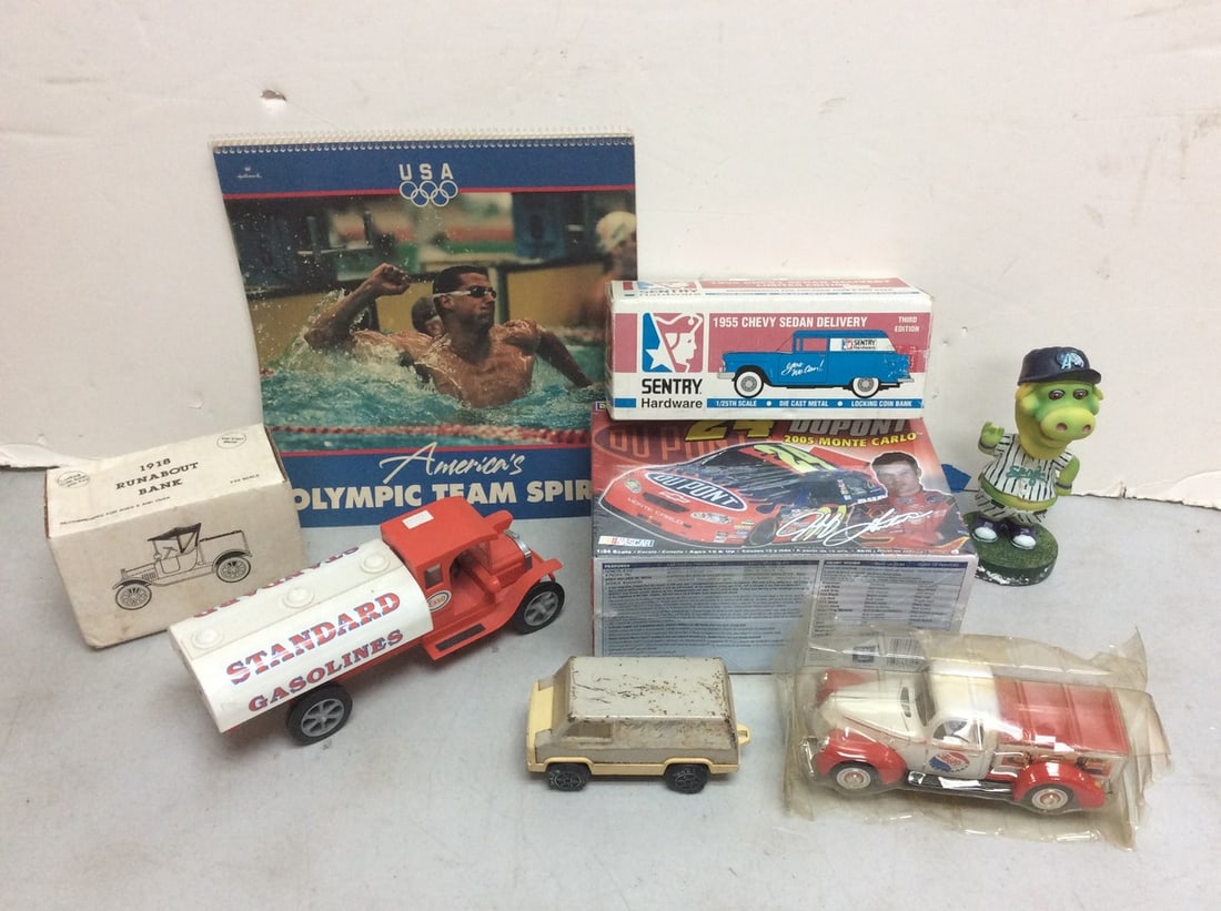 Various vintage car models(Revell, 1955 Sentry hardware-1955 Chevy Sedan Delivery limited (1 of 1)