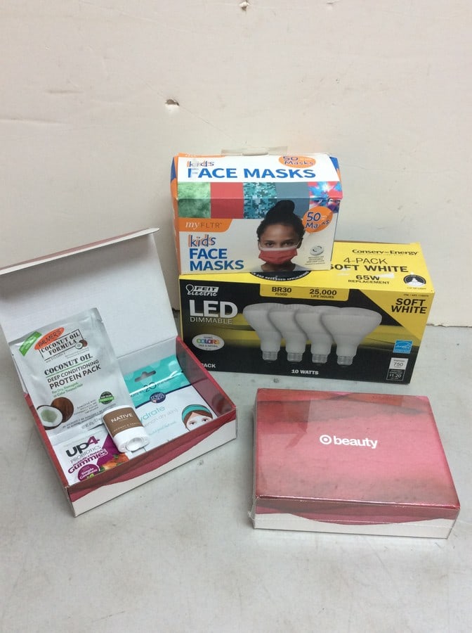 myFLTR kids face masks, Feit electric LED 65W dimmable floodlights, and more (1 of 1)