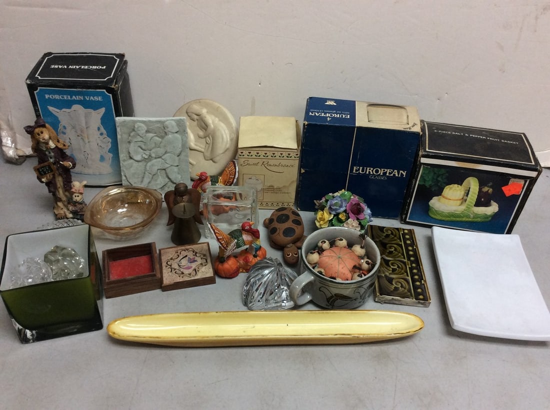 Shafford mug, porcelain vase, Cordon Bleu plate,Wheaton European glasses(3in.tall), and more(tallest: Shafford mug, porcelain vase, Cordon Bleu plate,Wheaton European glasses(3in.tall), and more(tallest 7.5in.)