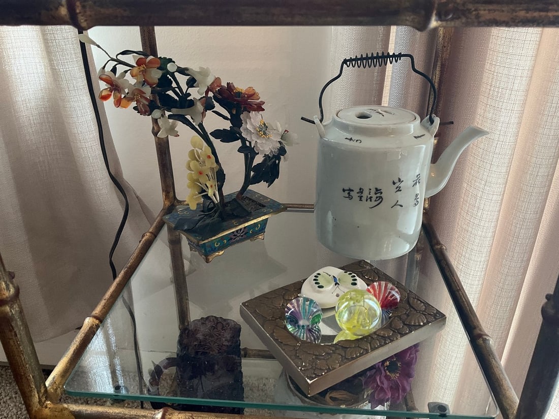 Small mirror(4in.x5.25in.), decorative pitcher(5.5in.tall), and more: Small mirror(4in.x5.25in.), decorative pitcher(5.5in.tall), and more