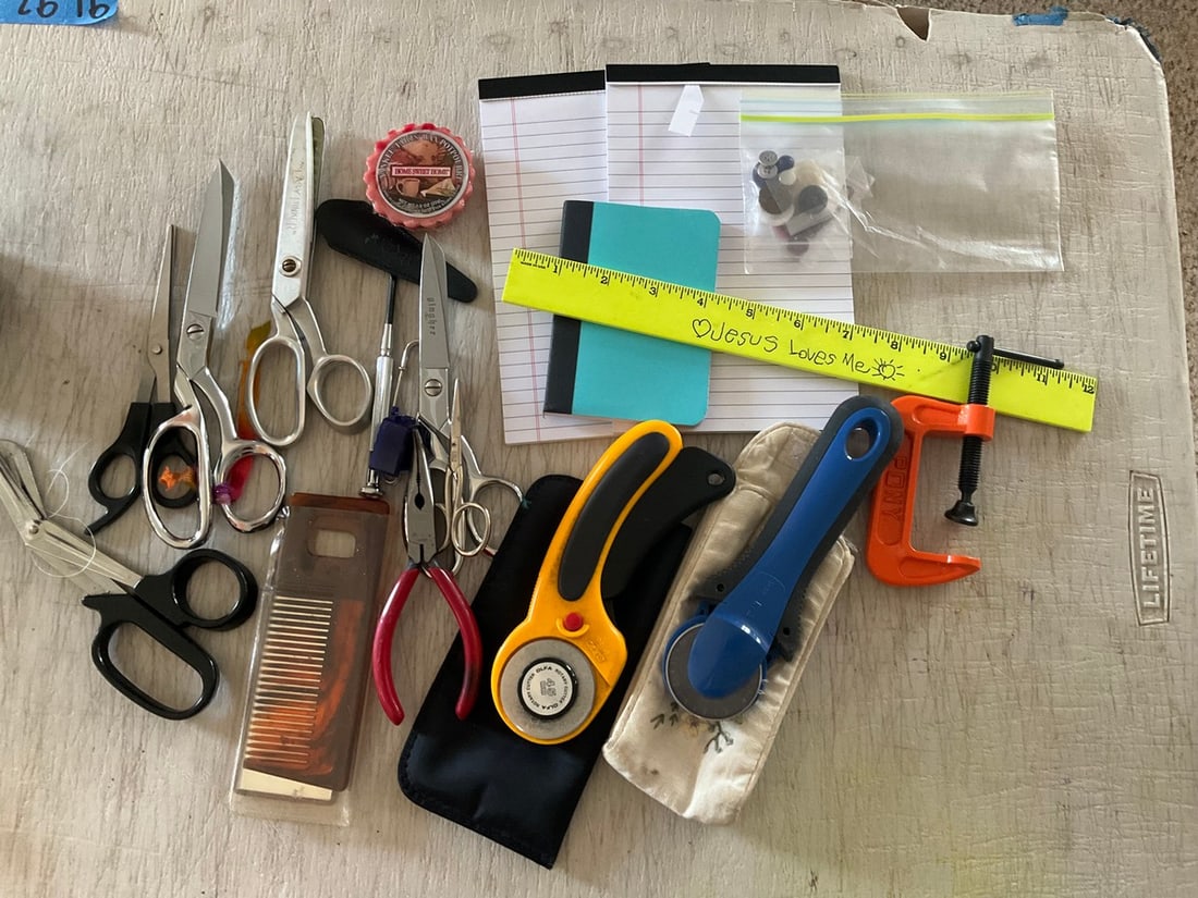 Various school supplies(scissors, ruler, Olfa rotary cutter, and more ): Various school supplies(scissors, ruler, Olfa rotary cutter, and more )