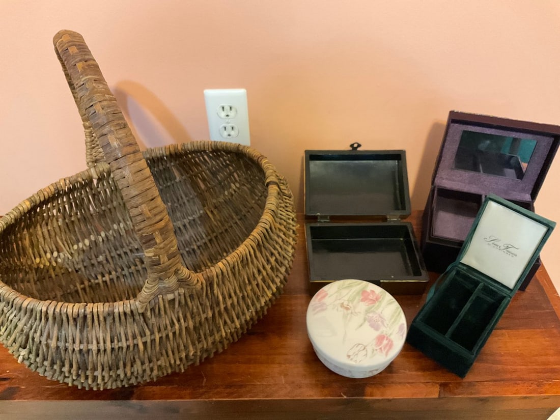 Wicker basket(15.25in.tall), decorative jewelry boxes, and Hankook kitchen ceramic bowl with lid: Wicker basket(15.25in.tall), decorative jewelry boxes, and Hankook kitchen ceramic bowl with lid