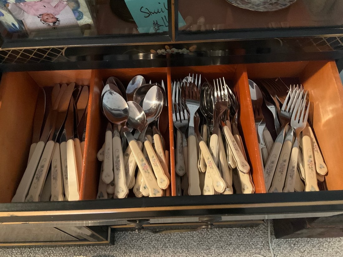 Wedgewood stainless steel utensils: Wedgewood stainless steel utensils