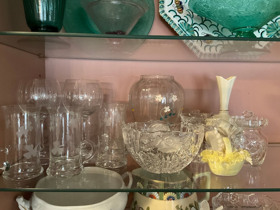 Drinking glasses, vases, and more(8in.tallest): Drinking glasses, vases, and more(8in.tallest)