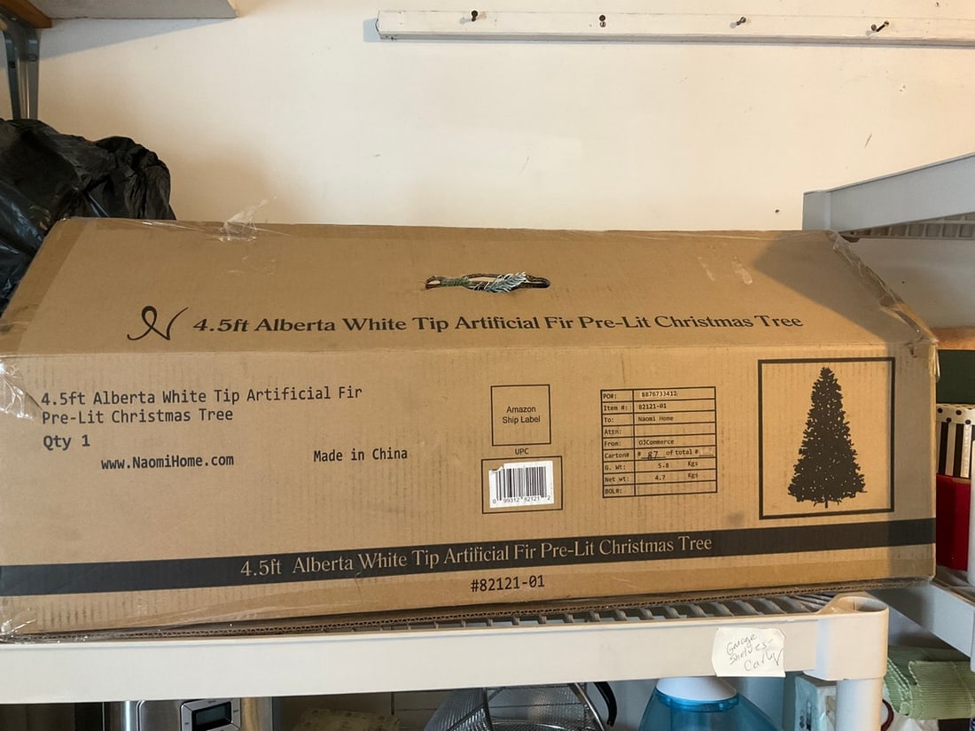 4.5ft.Alberta white tip artificial fir pre-lit Christmas tree (1 of 1)