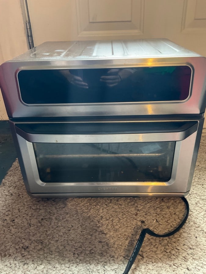 Chefman toaster oven(14.25in.x15.5in.x14in.): Chefman toaster oven(14.25in.x15.5in.x14in.)
